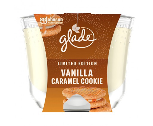 Glade Vanilla Caramel Cookie vonná svíčka   224 g Glade